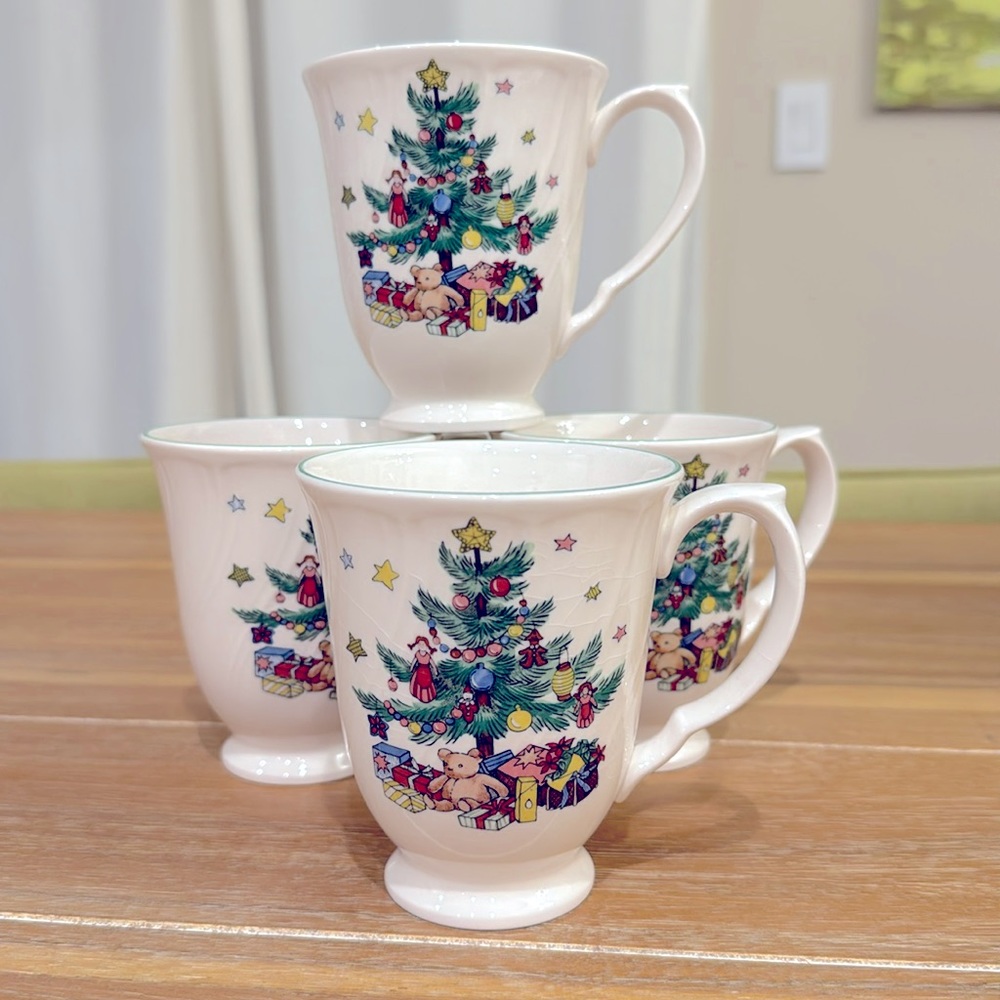 NIKKO | Four Tall Mugs in “Happy Holidays” Pattern | 4” tall